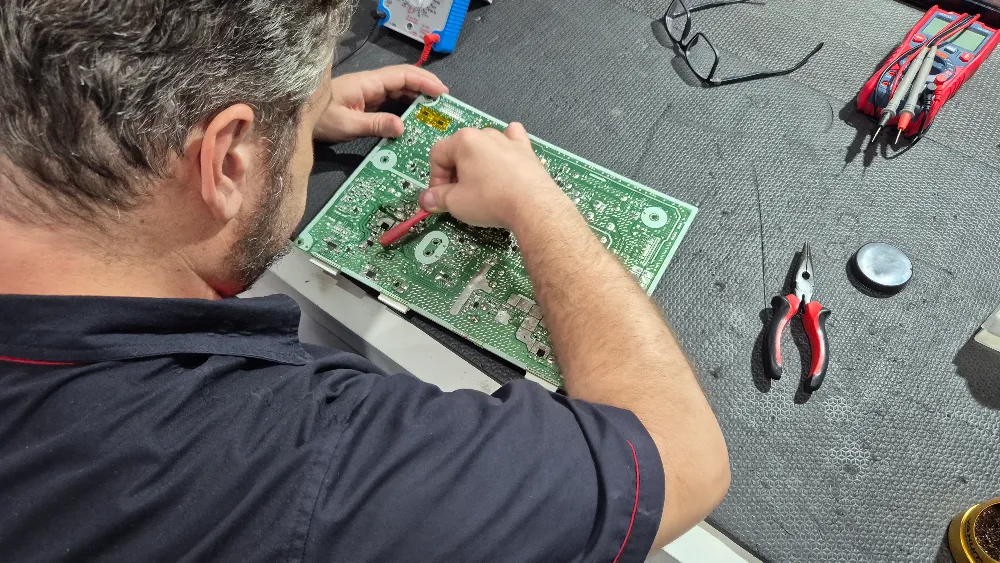 SMARTV - Assistencia Técnia de TV e Microondas (10)